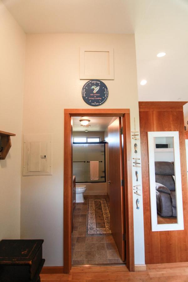 Parker Landing Hotel Astoria Esterno foto